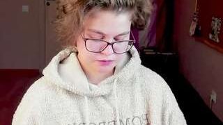 SashyWays nude on cam in her Live Sex Chat Room