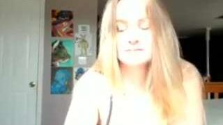 Blueyedzaya nude on cam in her Live Sex Chat Room