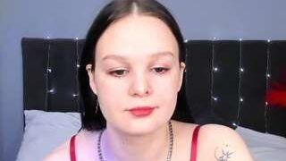 Lilian-Gross nude on cam in her Live Sex Chat Room