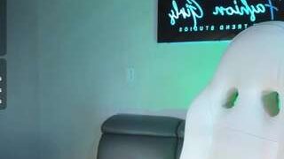 MegganLunaa nude on cam in her Live Sex Chat Room