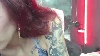 Annie-Miller1 nude on cam in her Live Sex Chat Room