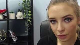AVAdream nude on cam in her Live Sex Chat Room