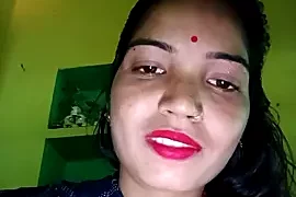 Bhuvi_Bedi nude strip on webcam for live porn chat