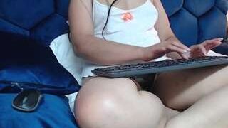 Chloe-HeatF nude on cam in her Live Sex Chat Room