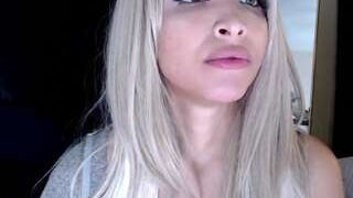 DivinaSiren nude on cam in her Live Sex Chat Room