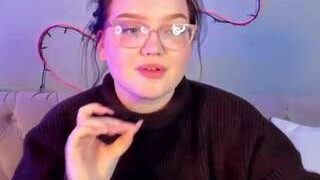 Eva-Wonderland nude on cam in her Live Sex Chat Room