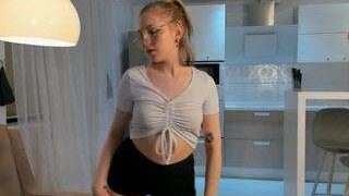 GaynaCoatsworth nude on cam in her Live Sex Chat Room