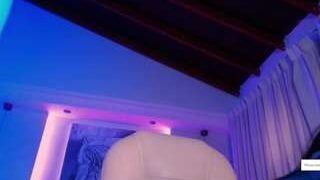 Hannaa Thompson nude on cam in her Live Sex Chat Room