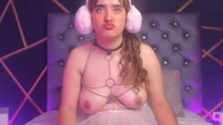 Kendall-Brookss nude on cam in her Live Sex Chat Room