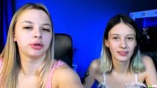 roxi-candy nude on cam in her Live Sex Chat Room