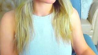 SashaBlooms nude on cam in her Live Sex Chat Room