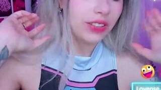SparkleMona nude on cam in her Live Sex Chat Room