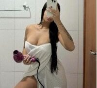Rubi_9ahbouna nude strip on webcam for live porn chat