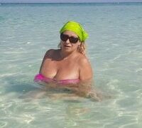 Liana_MilfHot nude strip on webcam for live porn chat