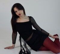 stefannichka nude strip on webcam for live porn chat