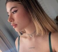 Your_Honeey nude strip on webcam for live porn chat