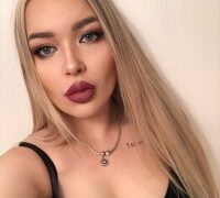 eva_m1racle_ nude strip on webcam for live porn chat
