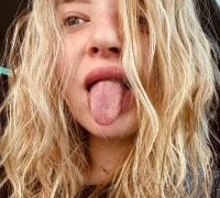 OdriOlsens nude strip on webcam for live porn chat