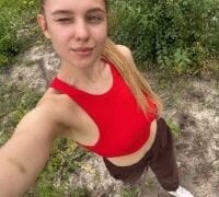 freiiaflower nude strip on webcam for live porn chat