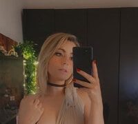 Lisaonthemoon nude strip on webcam for live porn chat