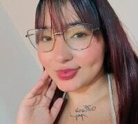 ChloeJewel21 nude strip on webcam for live porn chat