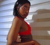 Isaa_jonnes_ nude strip on webcam for live porn chat