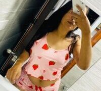 LucieMillerr nude strip on webcam for live porn chat