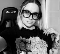 MAXXXTV nude strip on webcam for live porn chat