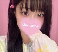 Mia–meow nude strip on webcam for live porn chat