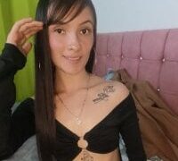 Michelle_ec nude strip on webcam for live porn chat