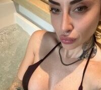 nika_fendi nude strip on webcam for live porn chat