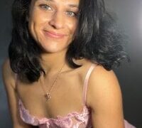 Yumiepussyy nude strip on webcam for live porn chat