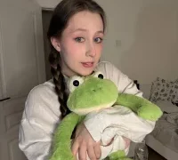 FroggyAnna nude strip on webcam for live porn chat