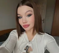 justmilaa nude strip on webcam for live porn chat