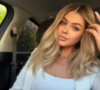 Love_Bri nude strip on webcam for live porn chat