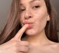 Tenderlyyyyybae nude strip on webcam for live porn chat