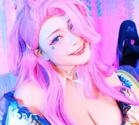 seraphine23 nude strip on webcam for live porn chat