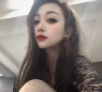 ssaimi nude strip on webcam for live porn chat